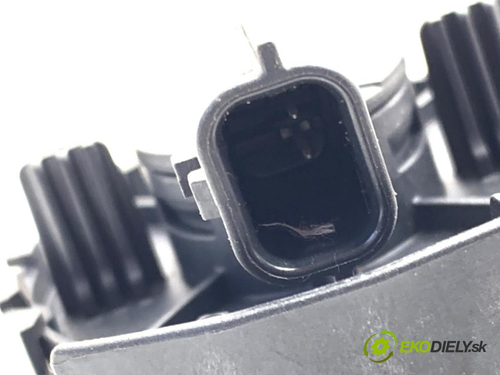 RENAULT ARKANA I SUV 2021 69 kW 1.5 E-TECH 145 1598 Snímač nárazu 988332989R (Snímač nárazu)