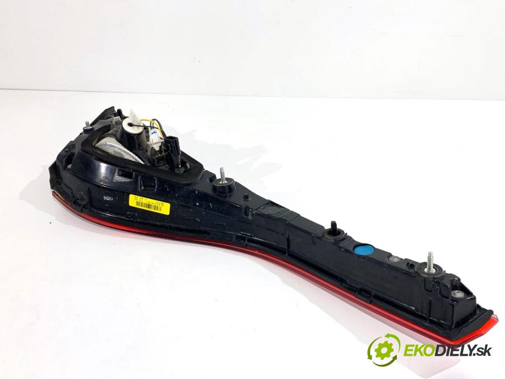 RENAULT ARKANA I SUV 2021 69 kW 1.5 E-TECH 145 1598 světlo zadní část pravá vnitřní 265509503R (Klika dveří ostatní)