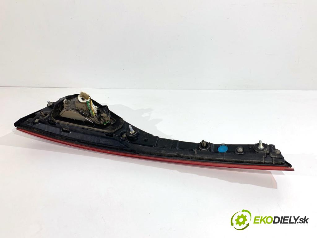 RENAULT ARKANA I SUV 2021 69 kW 1.5 E-TECH 145 1598 světlo zadní část levá strana vnitřní 265556583R (Klika dveří ostatní)