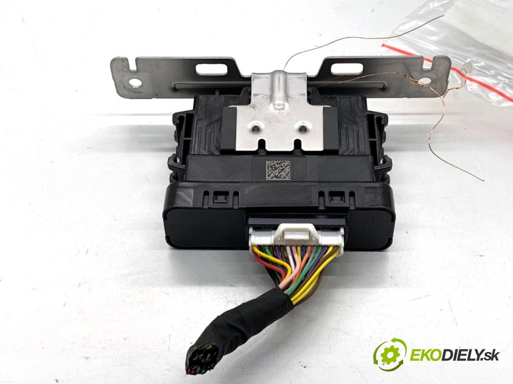 RENAULT ARKANA I SUV 2021 69 kW 1.5 E-TECH 145 1598 Modul GATEWAY 284Y66LE6