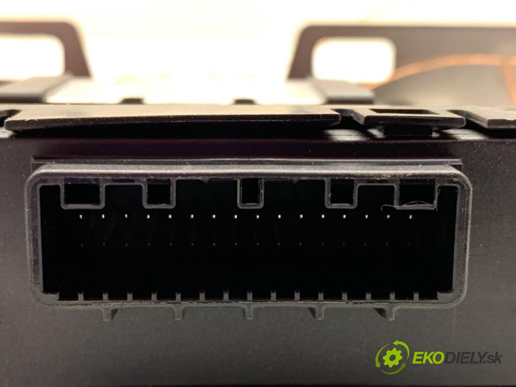 RENAULT ARKANA I SUV 2021 69 kW 1.5 E-TECH 145 1598 Modul GATEWAY 284Y66LE6