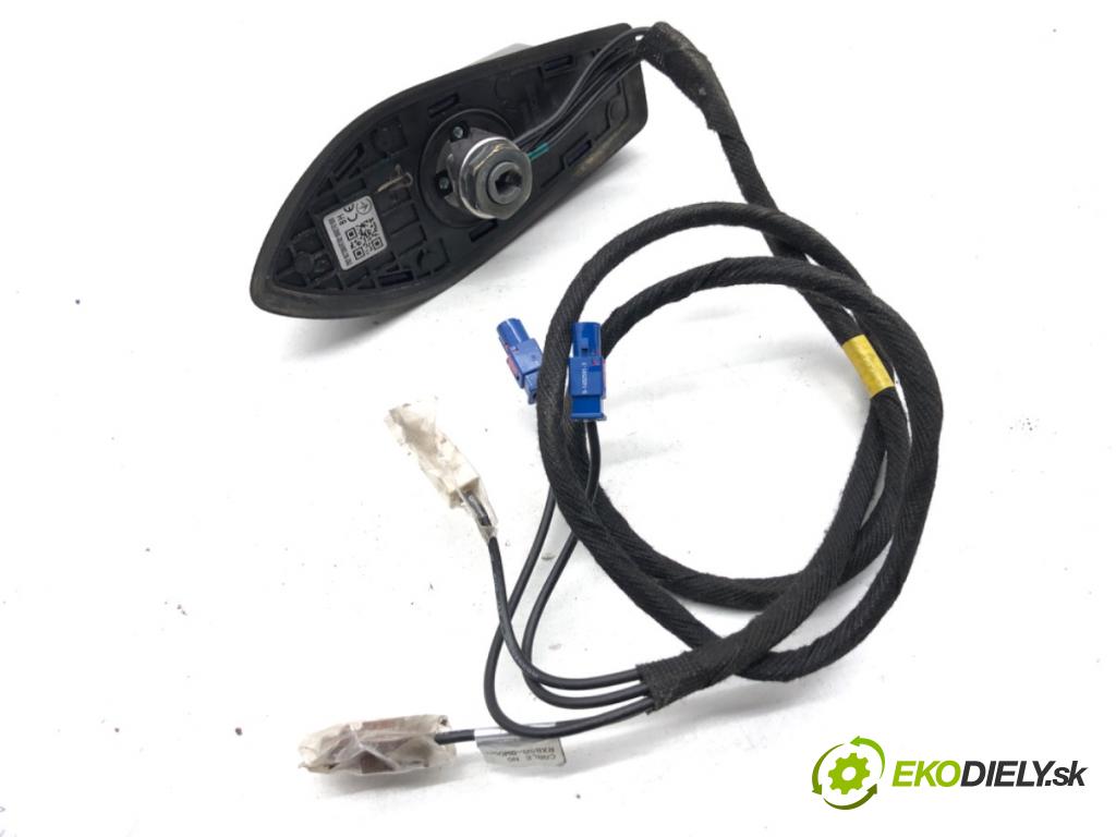RENAULT ARKANA I SUV 2021 69 kW 1.5 E-TECH 145 1598 ANTENA 282167369R