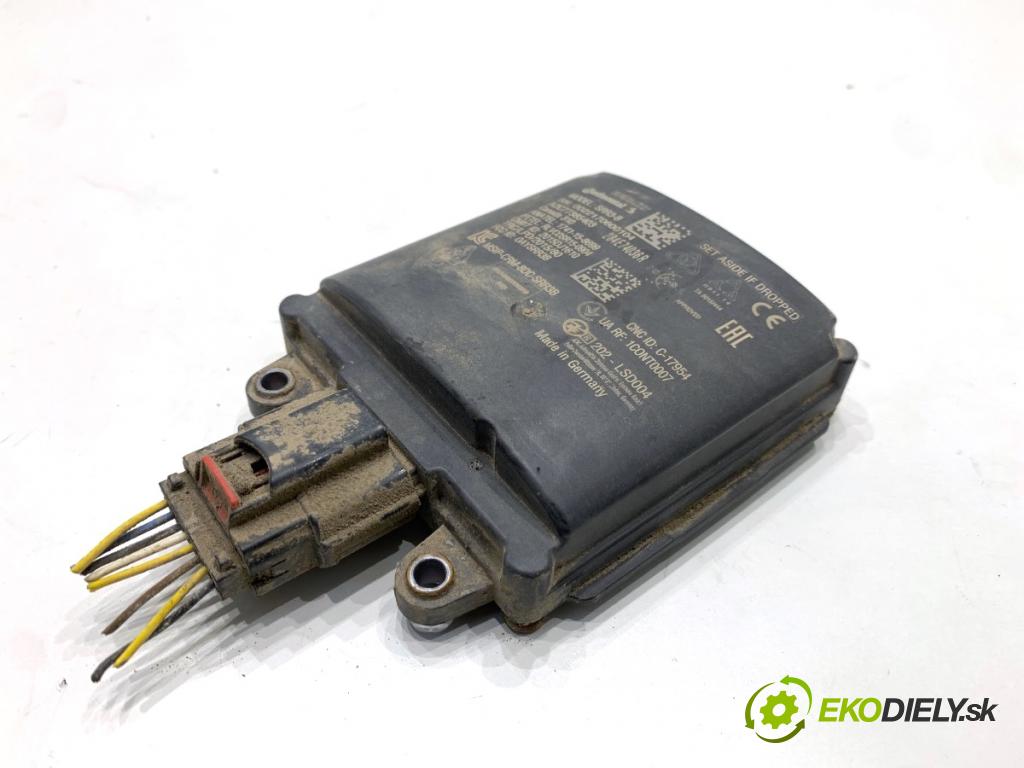 RENAULT ARKANA I SUV 2021 69 kW 1.5 E-TECH 145 1598 RADAR: DISTRONIC 284E74036R