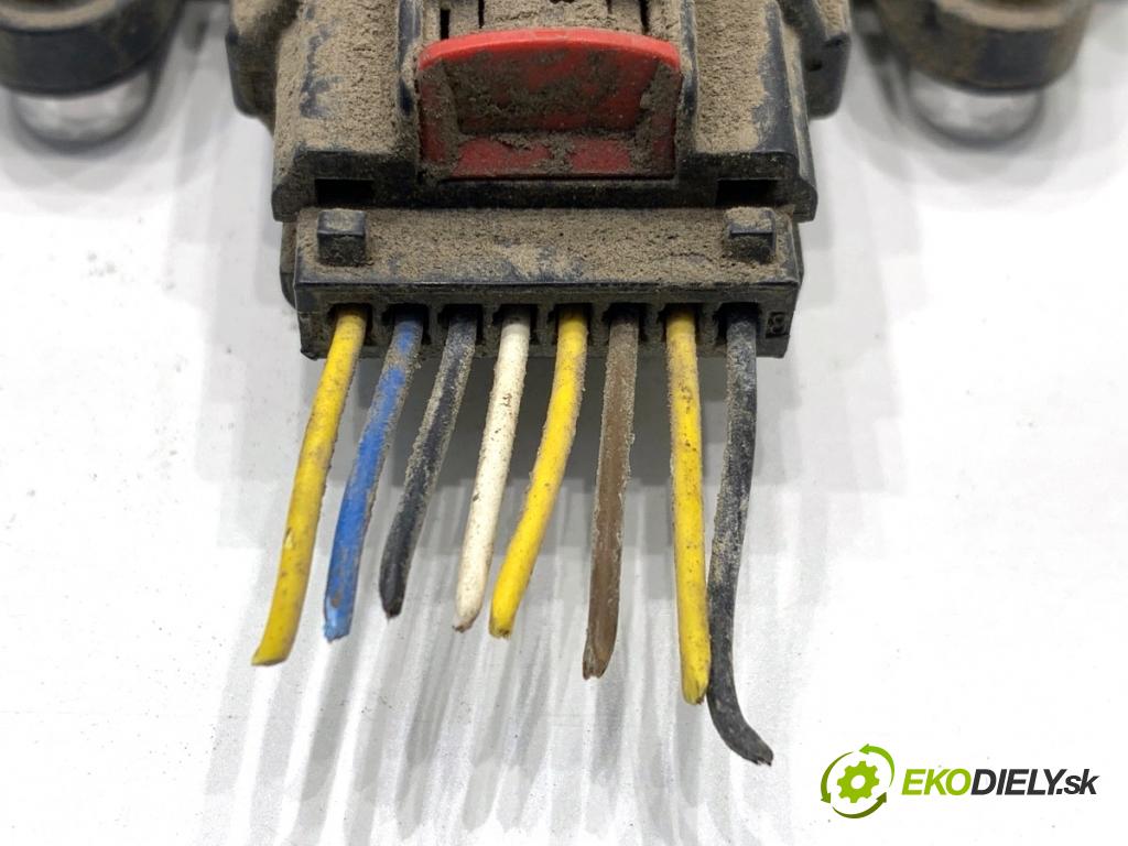 RENAULT ARKANA I SUV 2021 69 kW 1.5 E-TECH 145 1598 RADAR: DISTRONIC 284E74036R