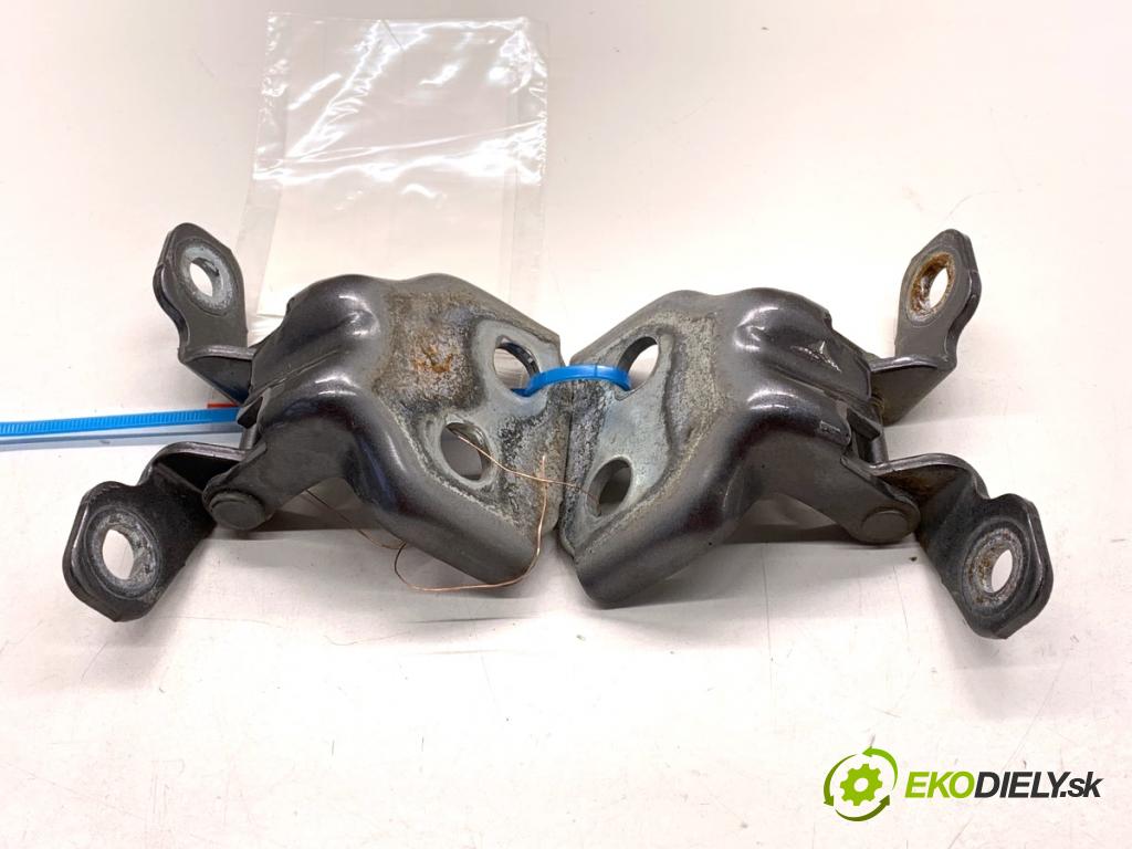 RENAULT ARKANA I SUV 2021 69 kW 1.5 E-TECH 145 1598 závesky Dvere predný ľave 