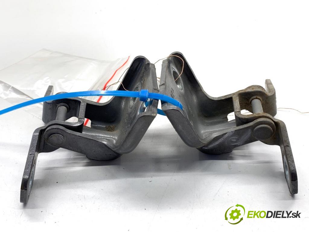 RENAULT ARKANA I SUV 2021 69 kW 1.5 E-TECH 145 1598 závesky Dvere predný pravé 