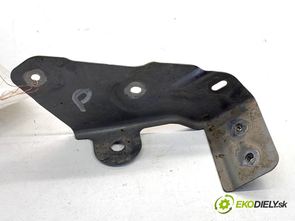 RENAULT ARKANA I SUV 2021 69 kW 1.5 E-TECH 145 1598 držiak blatníka pravy 625B40936R