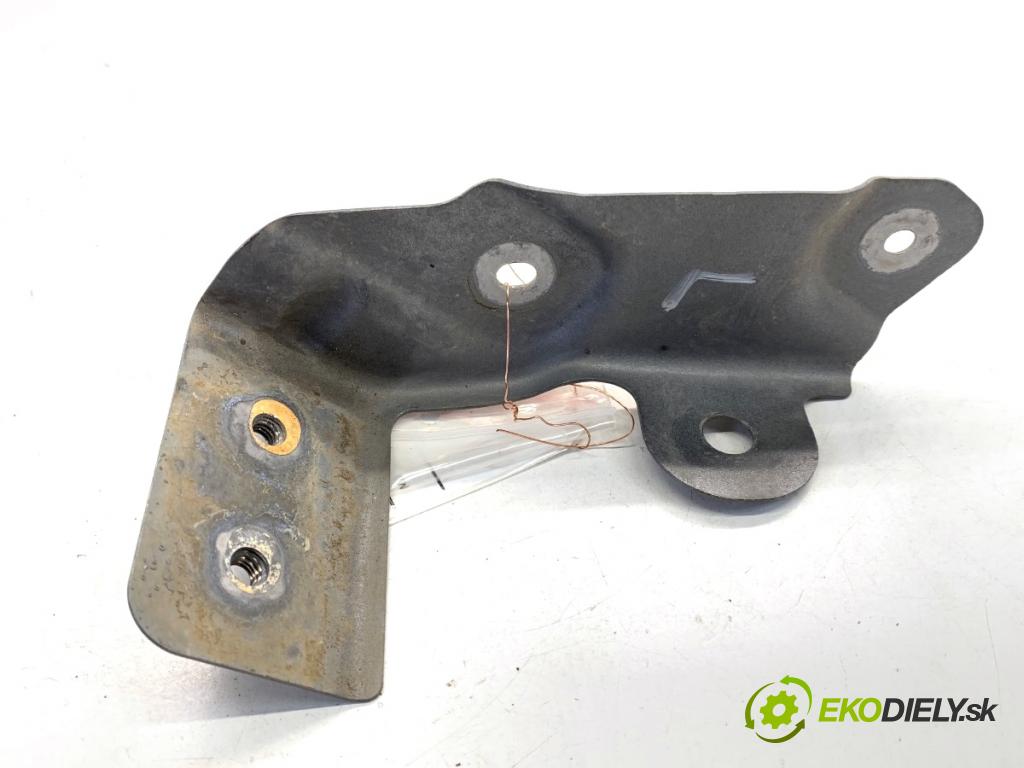 RENAULT ARKANA I SUV 2021 69 kW 1.5 E-TECH 145 1598 držiak blatníka ľavy 625B51968R