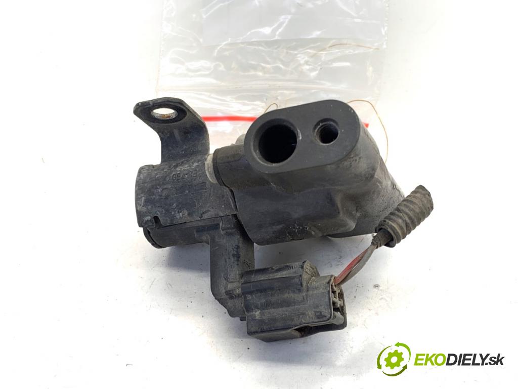 RENAULT ARKANA I SUV 2021 69 kW 1.5 E-TECH 145 1598 Ventil klimatizácie 924875516R