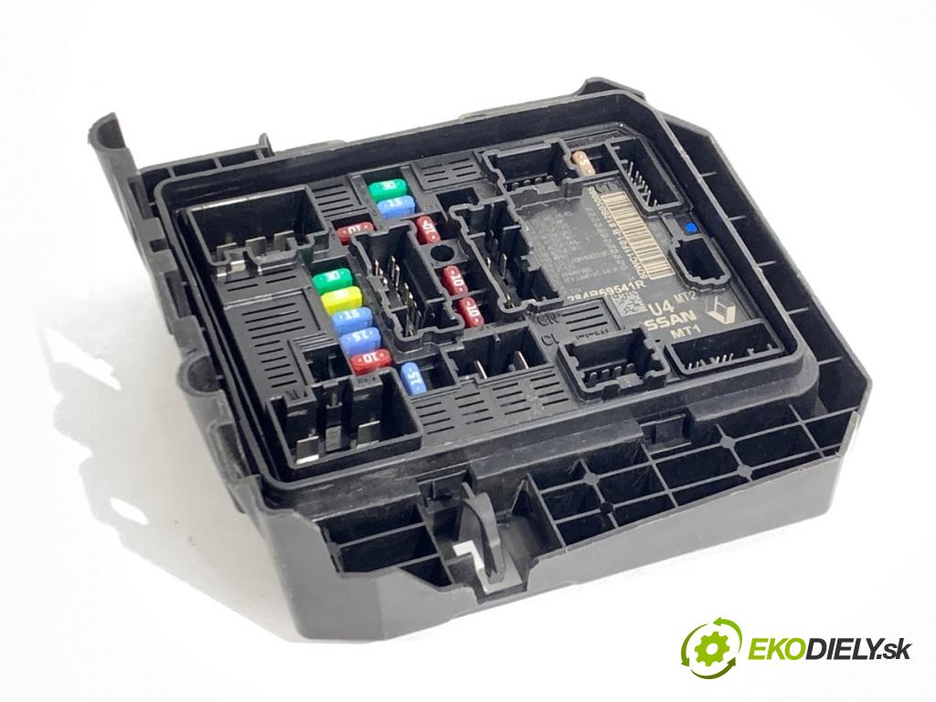 RENAULT ARKANA I SUV 2021 69 kW 1.5 E-TECH 145 1598 Modul BSI 284B69541R (Poistková skrinka)