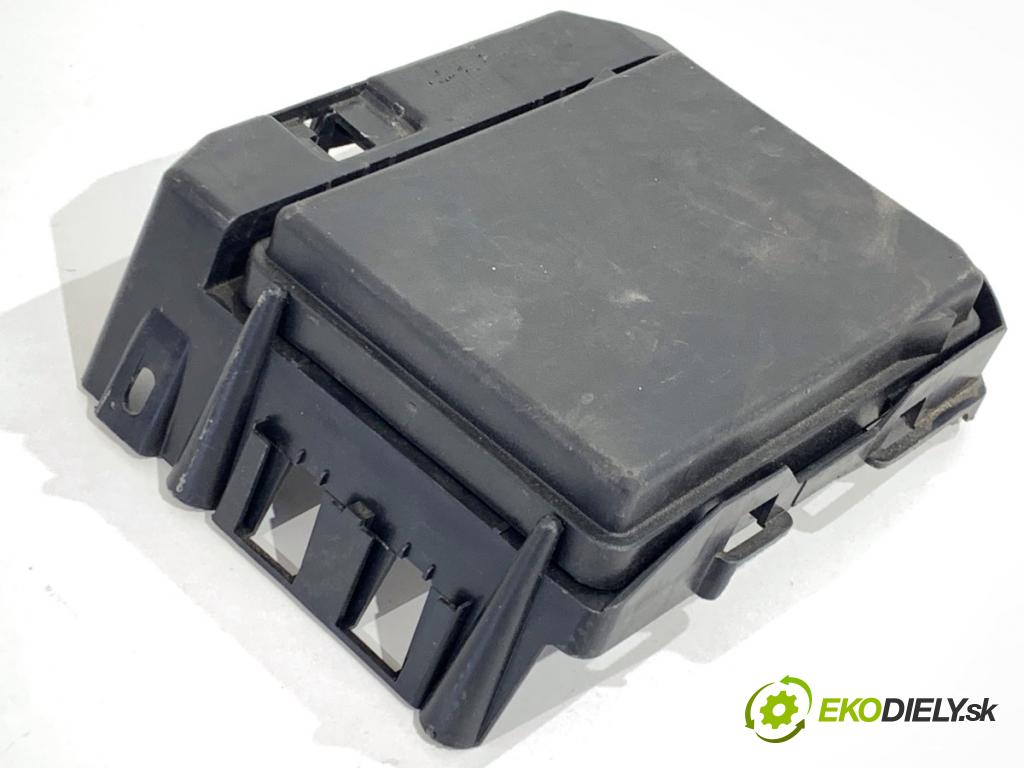 RENAULT ARKANA I SUV 2021 69 kW 1.5 E-TECH 145 1598 Modul BSI 284B69541R (Poistková skrinka)