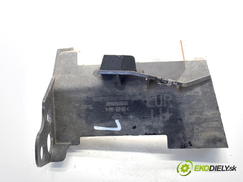 RENAULT ARKANA I SUV 2021 69 kW 1.5 E-TECH 145 1598 držiak svetla ľavy 269255391R