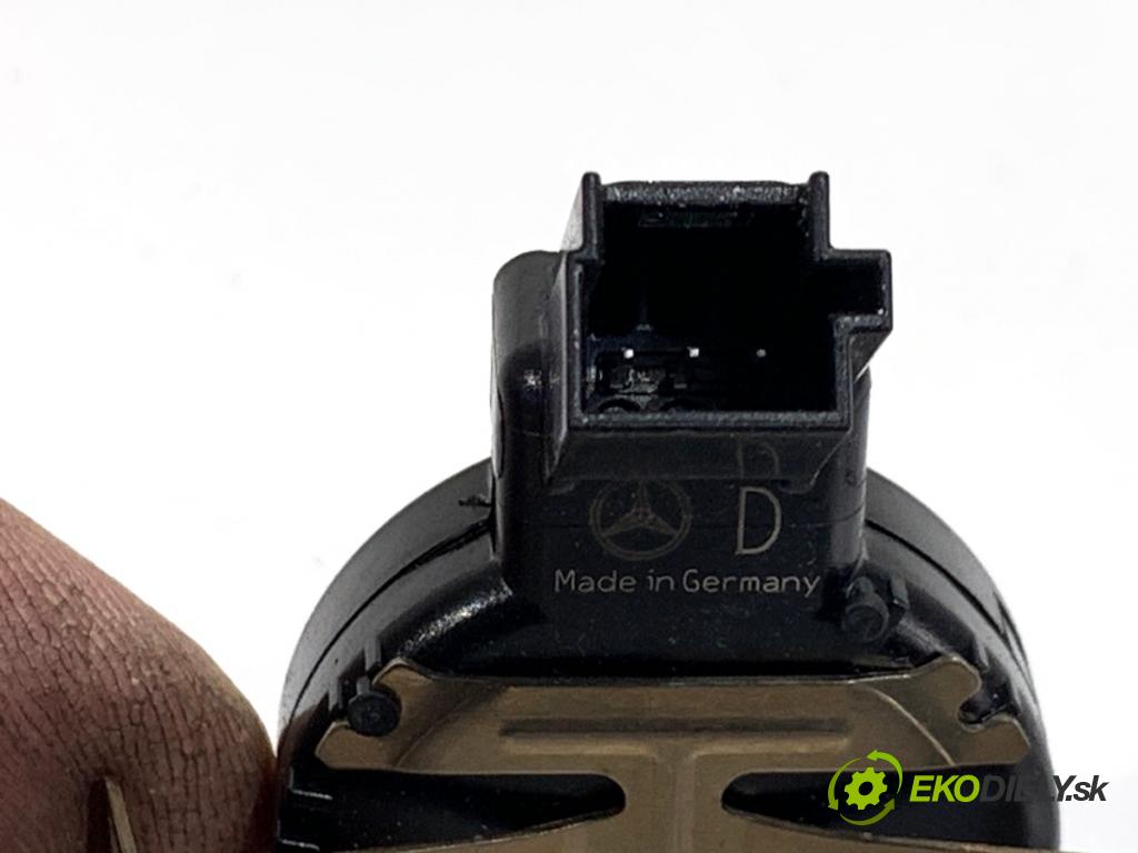 MERCEDES-BENZ SPRINTER 3,5-t Tourer Bus Autobus 2022 125 kW 317 CDI (907.731, 907.733, 907.735) 1950 snímač deště A9109053000 (Snímač deště)