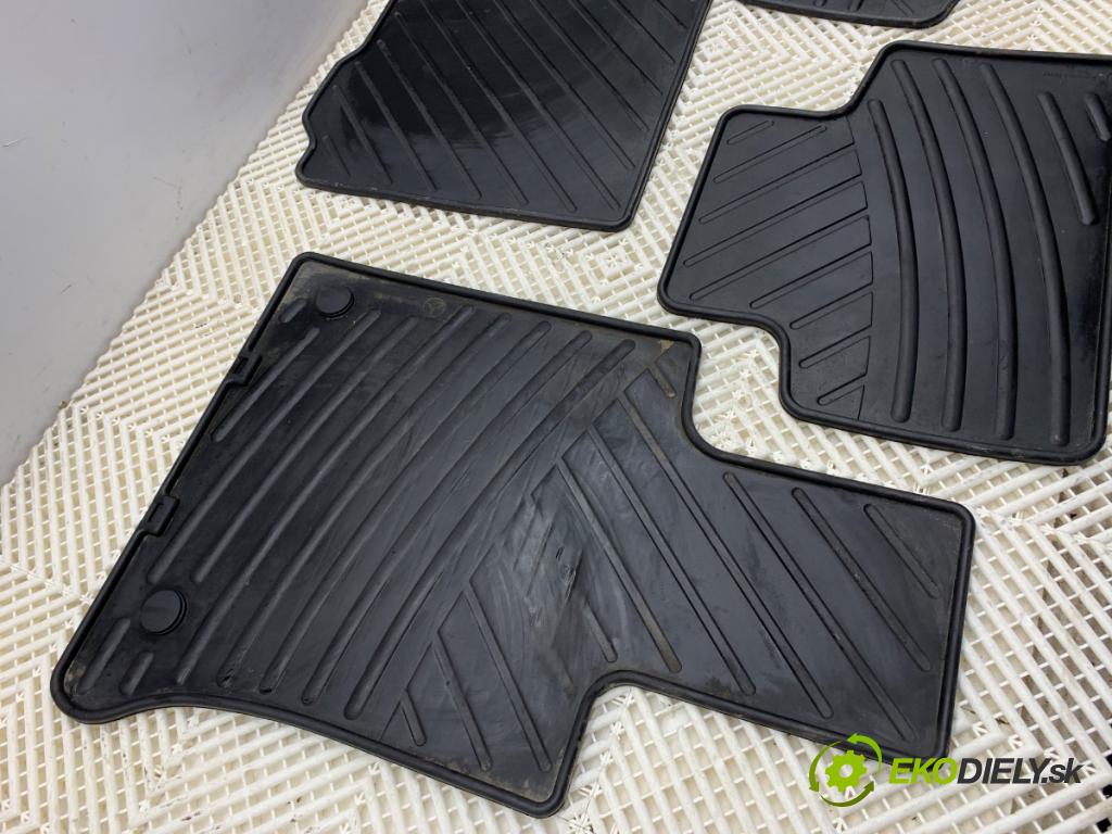 MERCEDES-BENZ X204 SUV 2012 125 kW 220 CDI (204.902) 2143 koberček PRYŽ: A2046808248 A2046804004