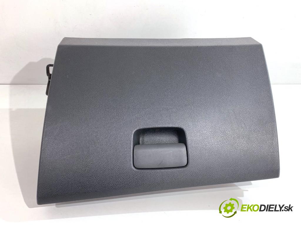 MERCEDES-BENZ CLA coupe coupe 2014 155 kW CLA 250 4-matic (117.346) 1991 přihrádka kastlík spolujezdce 1766800091 (Přihrádka (kastlík))