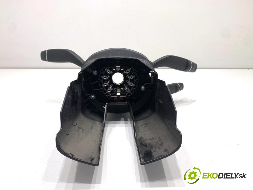 MERCEDES-BENZ CLA coupe coupe 2014 155 kW CLA 250 4-matic (117.346) 1991 Prepínač kombinovaný A2469001711 (Prepínacie páčky pod volantom)