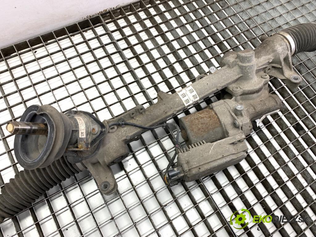 MERCEDES-BENZ CLA coupe coupe 2014 155 kW CLA 250 4-matic (117.346) 1991 riadenie volantu Riadenie 6820000221 6700003026A