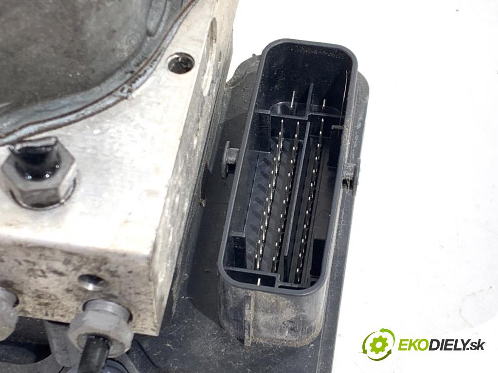 MERCEDES-BENZ CLA coupe coupe 2014 155 kW CLA 250 4-matic (117.346) 1991 Pumpa ABS A1764311612 (Pumpa ABS)