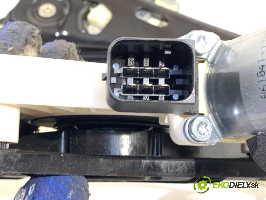 MERCEDES-BENZ CLA coupe coupe 2014 155 kW CLA 250 4-matic (117.346) 1991 Mechanizmus okna ľavy zad