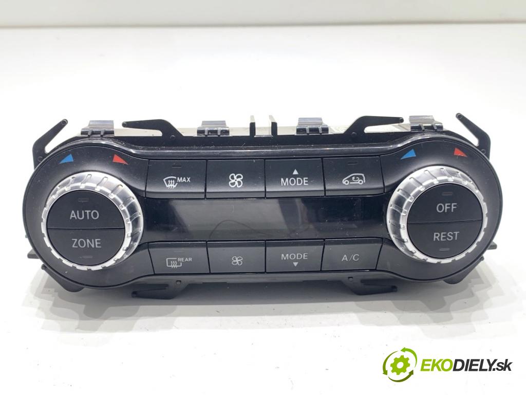 MERCEDES-BENZ CLA coupe coupe 2014 155 kW CLA 250 4-matic (117.346) 1991 Panel ovládania kúrenia A2469002408 (Prepínacie páčky pod volantom)