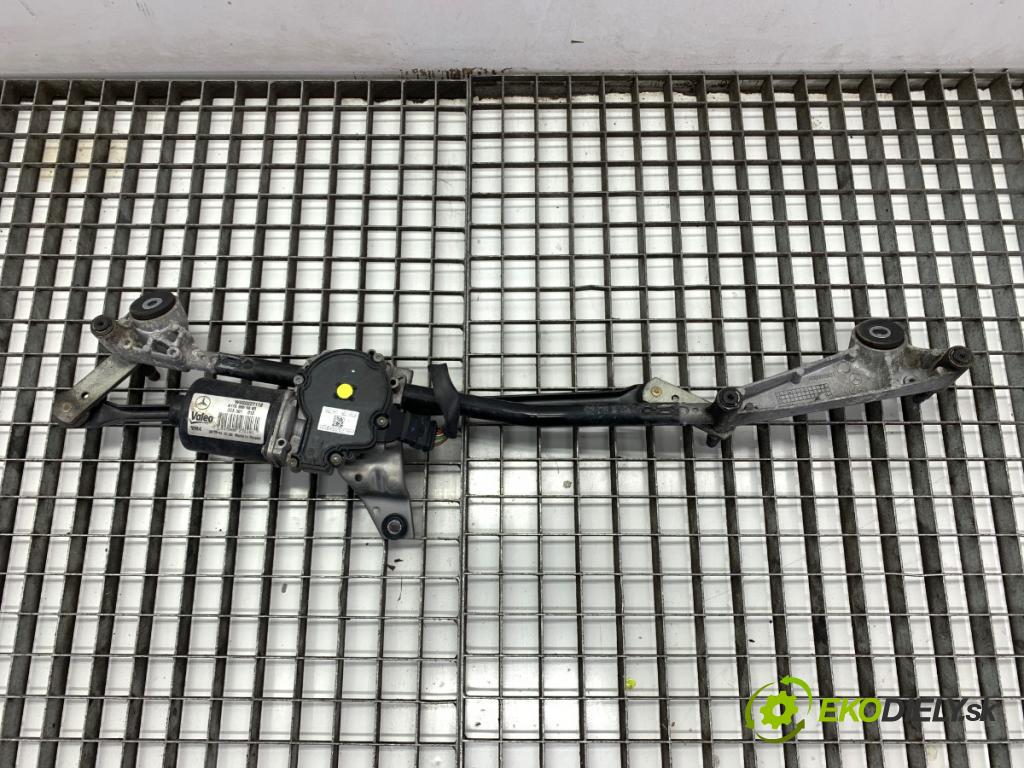 MERCEDES-BENZ CLA coupe coupe 2014 155 kW CLA 250 4-matic (117.346) 1991 Mechanizmus stieračov predný A1769061800 (Motorček stieračov predný)