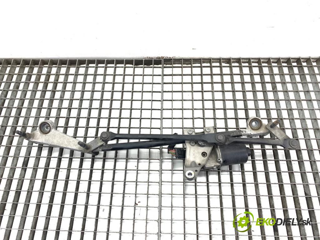 MERCEDES-BENZ CLA coupe coupe 2014 155 kW CLA 250 4-matic (117.346) 1991 Mechanizmus stieračov predný A1769061800 (Motorček stieračov predný)