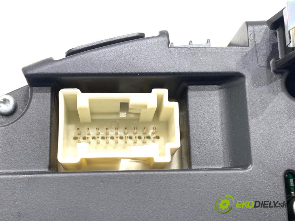 MERCEDES-BENZ CLA coupe coupe 2014 155 kW CLA 250 4-matic (117.346) 1991 Prístrojovka A1179007500 (Prístrojová doska)