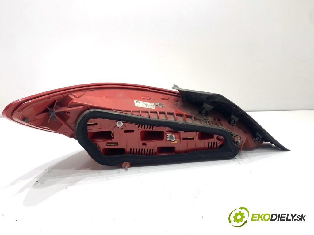 MERCEDES-BENZ CLA coupe coupe 2014 155 kW CLA 250 4-matic (117.346) 1991 Svetlo pravy zad A1179062400