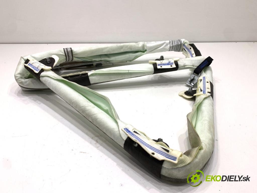 MERCEDES-BENZ CLA coupe coupe 2014 155 kW CLA 250 4-matic (117.346) 1991 Stropný ľavy