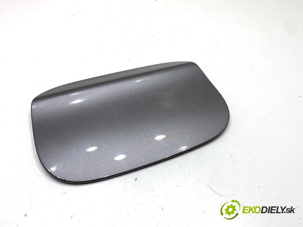 MERCEDES-BENZ CLA coupe coupe 2014 155 kW CLA 250 4-matic (117.346) 1991 dvířka nádrže paliva A1177570006 (Klika dveří ostatní)