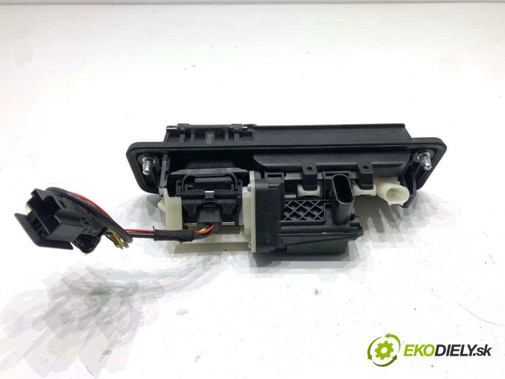 MERCEDES-BENZ CLA coupe coupe 2014 155 kW CLA 250 4-matic (117.346) 1991 KAMERA A2227500593