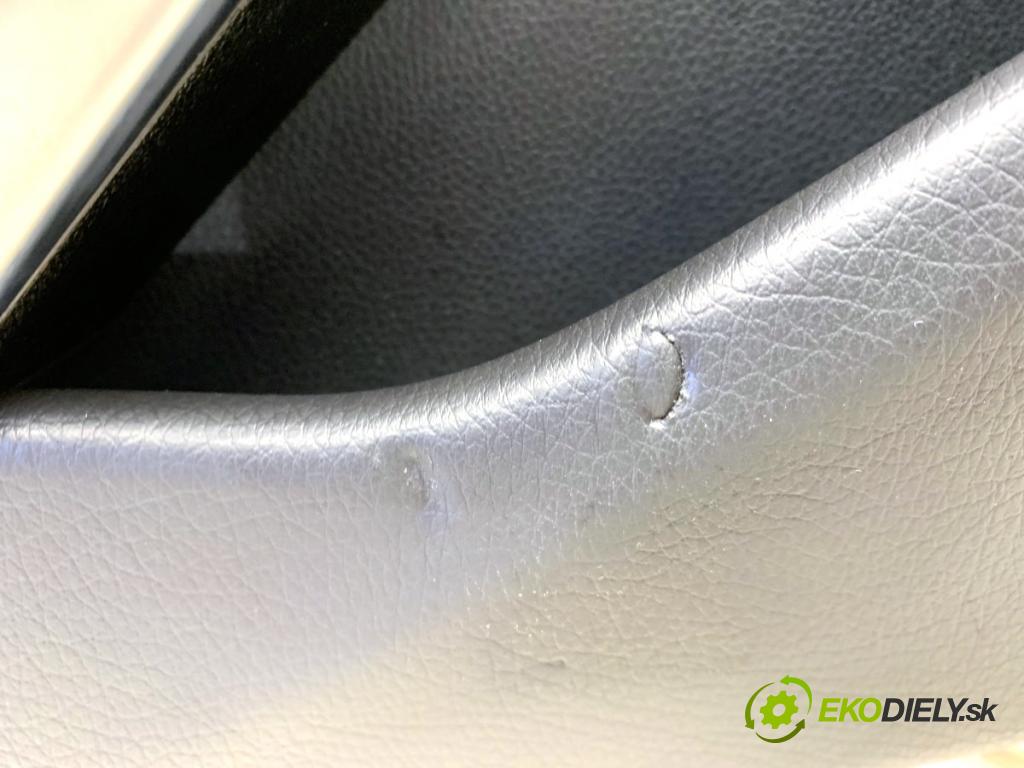 MERCEDES-BENZ CLA coupe coupe 2014 155 kW CLA 250 4-matic (117.346) 1991 ča dveře levý zadní část