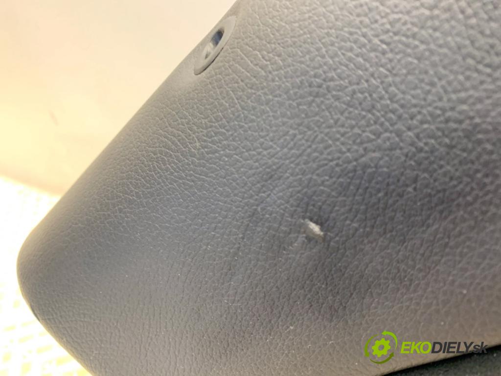 MERCEDES-BENZ CLA coupe coupe 2014 155 kW CLA 250 4-matic (117.346) 1991 ča dveře levý zadní část