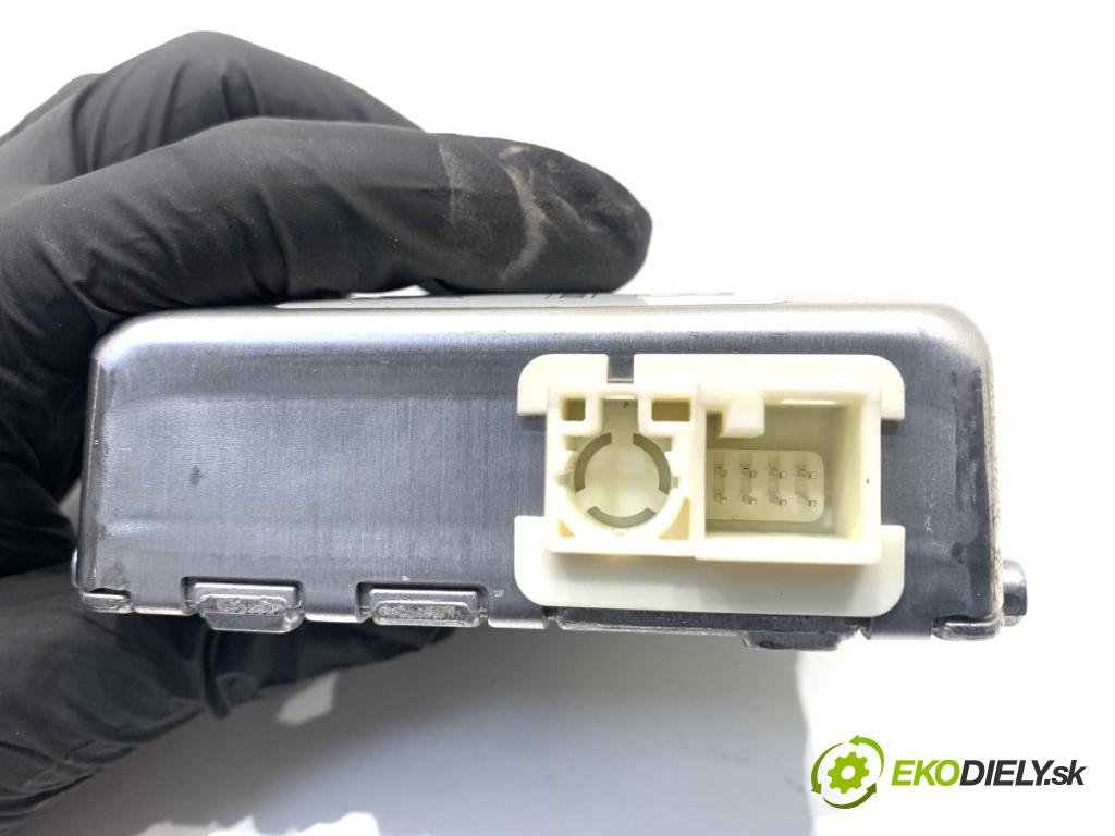 MERCEDES-BENZ CLA coupe coupe 2014 155 kW CLA 250 4-matic (117.346) 1991 KAMERA okna PŘEDNÍ A0009057302