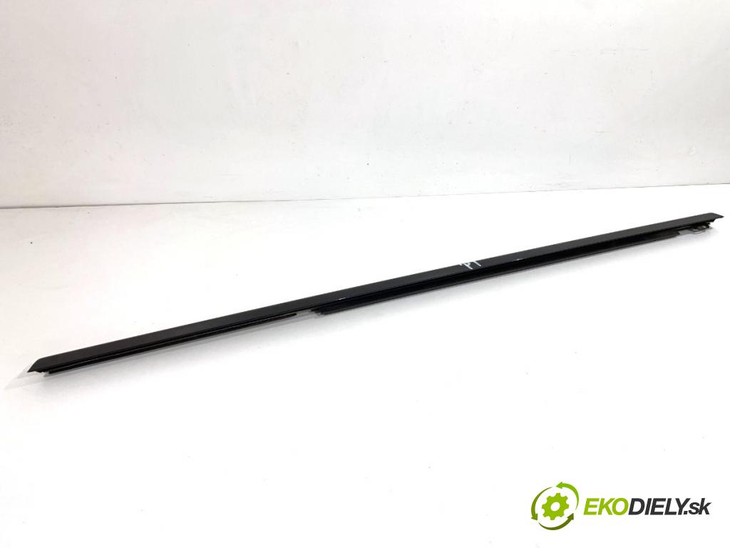 MERCEDES-BENZ CLA coupe coupe 2014 155 kW CLA 250 4-matic (117.346) 1991 Lišta Sbírání: zad pravy A1177350482