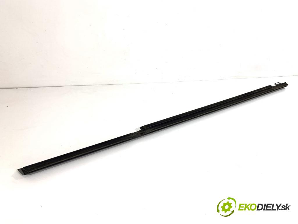 MERCEDES-BENZ CLA coupe coupe 2014 155 kW CLA 250 4-matic (117.346) 1991 Lišta Sbírání: zad pravy A1177350482