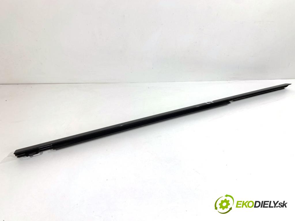 MERCEDES-BENZ CLA coupe coupe 2014 155 kW CLA 250 4-matic (117.346) 1991 lišta Sbírání: zadní část levý A1177350382