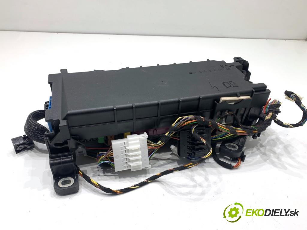 MERCEDES-BENZ CLA coupe coupe 2014 155 kW CLA 250 4-matic (117.346) 1991 Skrinka poistková  (Poistková skrinka)