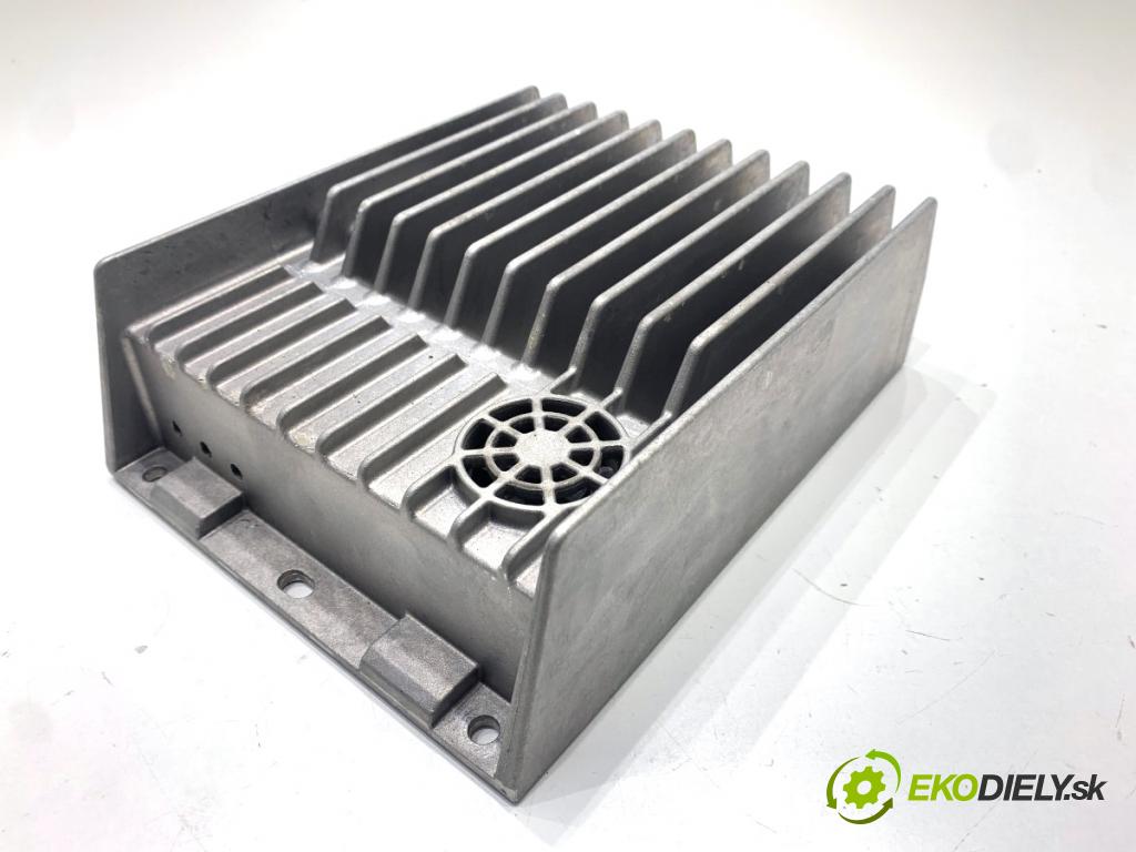 MERCEDES-BENZ CLA coupe coupe 2014 155 kW CLA 250 4-matic (117.346) 1991 zesilovač A2469008213 (Zesilovač)