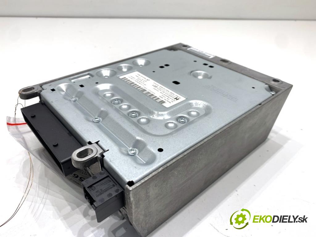 MERCEDES-BENZ CLA coupe coupe 2014 155 kW CLA 250 4-matic (117.346) 1991 zesilovač A2469008213 (Zesilovač)