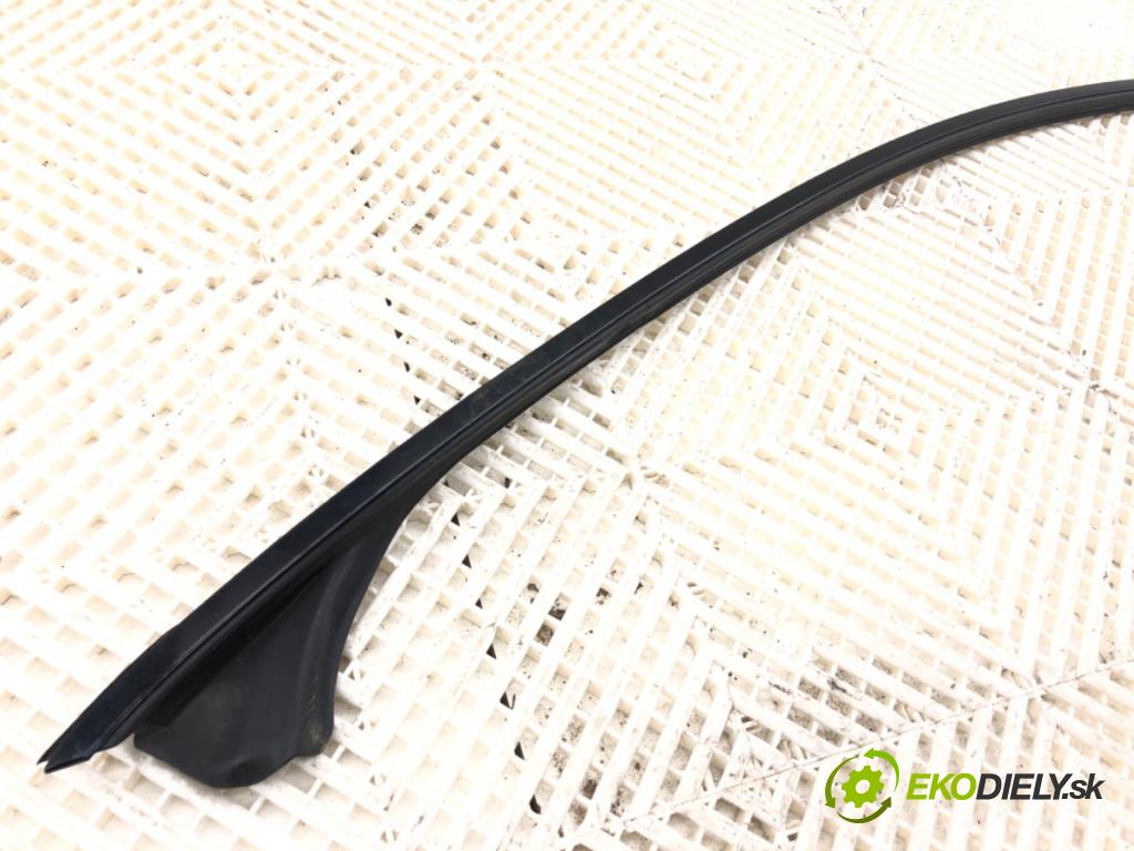 MERCEDES-BENZ CLA coupe coupe 2014 155 kW CLA 250 4-matic (117.346) 1991 Lišta dverí ľavá strana