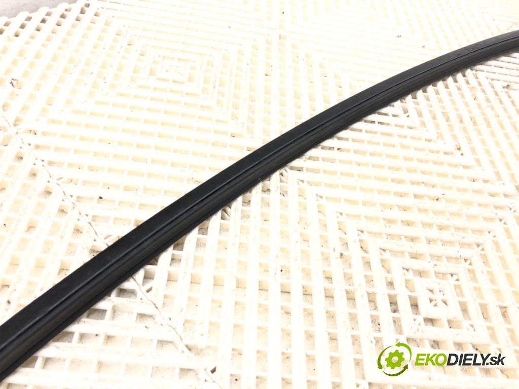 MERCEDES-BENZ CLA coupe coupe 2014 155 kW CLA 250 4-matic (117.346) 1991 Lišta dverí pravá