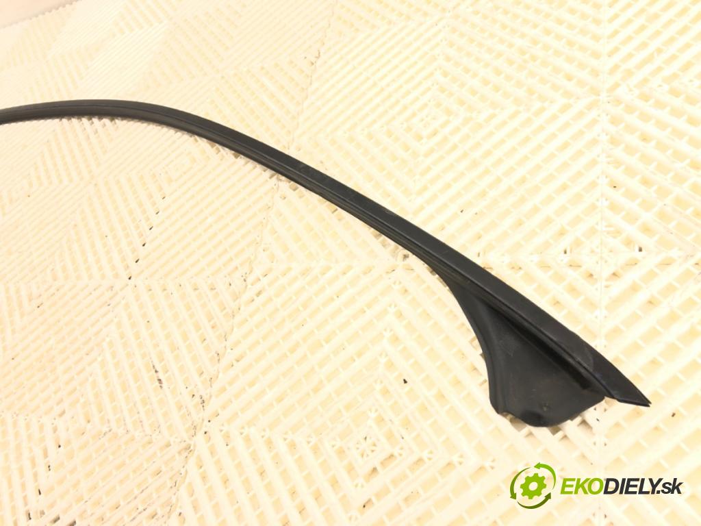 MERCEDES-BENZ CLA coupe coupe 2014 155 kW CLA 250 4-matic (117.346) 1991 Lišta dverí pravá