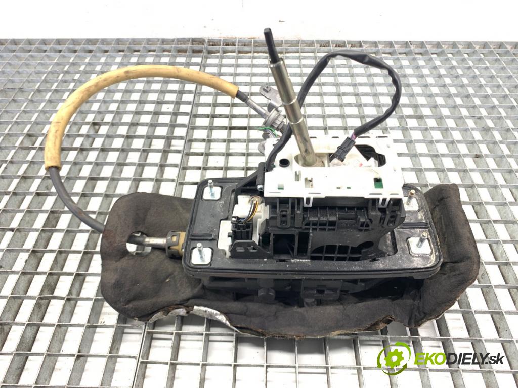 AUDI A7 4G liftback 2015 412 kW RS7 quattro 3993 ZVEDÁK: 4G1713041AJ