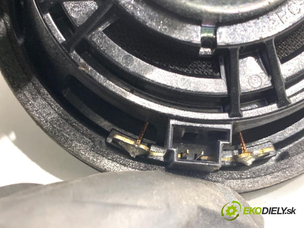 MERCEDES-BENZ CLA coupe coupe 2014 155 kW CLA 250 4-matic (117.346) 1991 reproduktory A2468200102 A1728200602