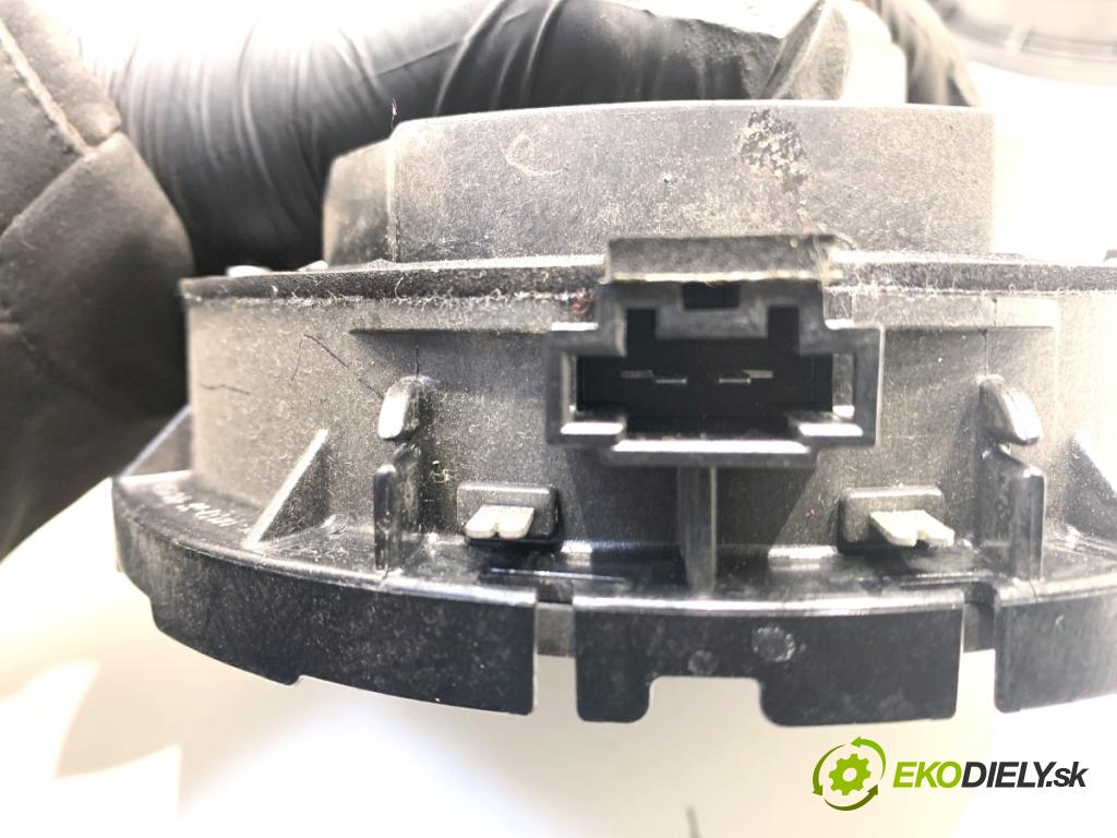 MERCEDES-BENZ CLA coupe coupe 2014 155 kW CLA 250 4-matic (117.346) 1991 reproduktory A2468200102 A1728200602