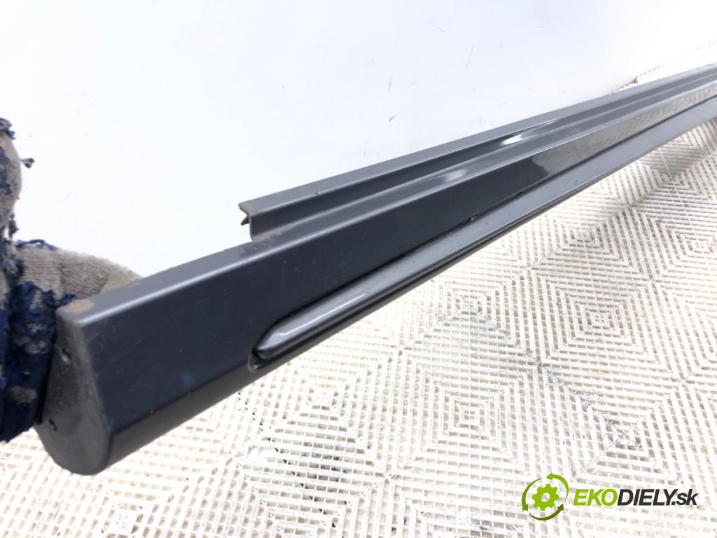 MERCEDES-BENZ CLA coupe coupe 2014 155 kW CLA 250 4-matic (117.346) 1991 lišta násada prahu přední část levá strana