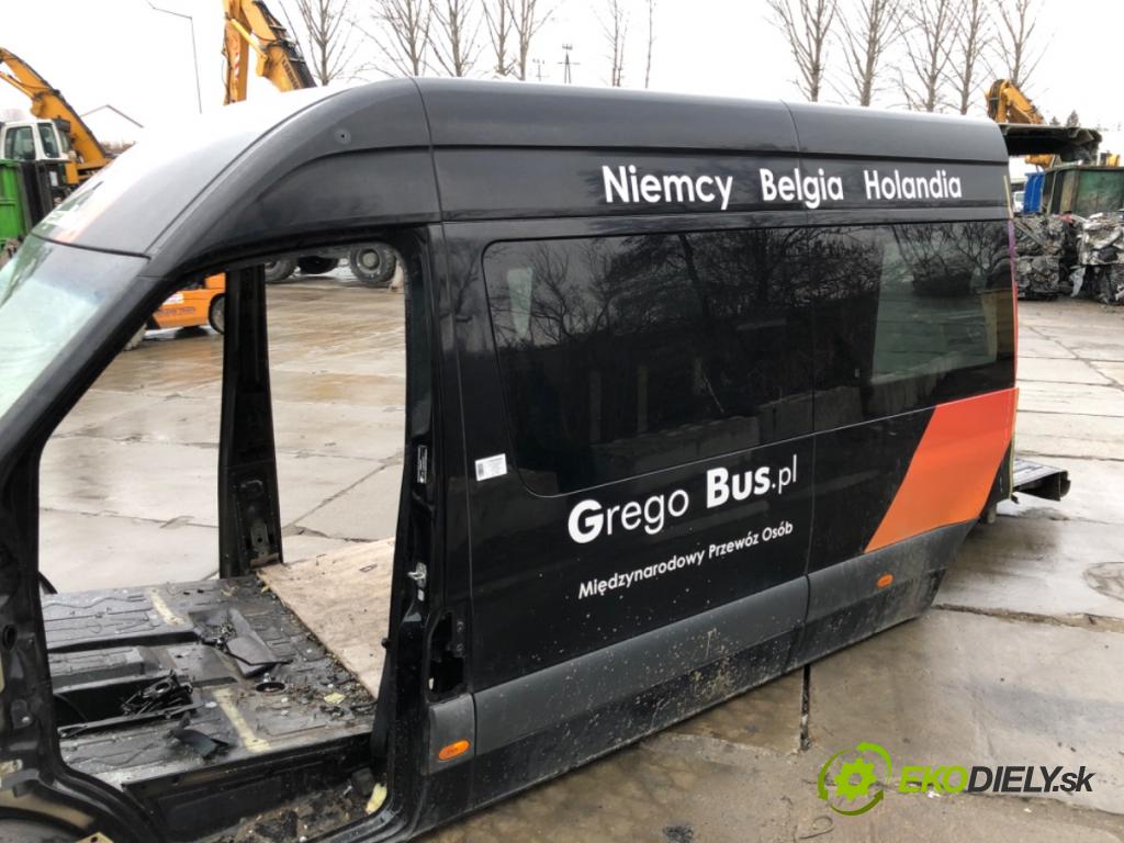 MERCEDES-BENZ SPRINTER 3,5-t Tourer Bus Autobus 2022 125 kW 317 CDI (907.731, 907.733, 907.735) 1950 KAROSERIA ČTVRŤÁK blatník zadní část pravý práh střecha PODŁUŻNICA levý pravý