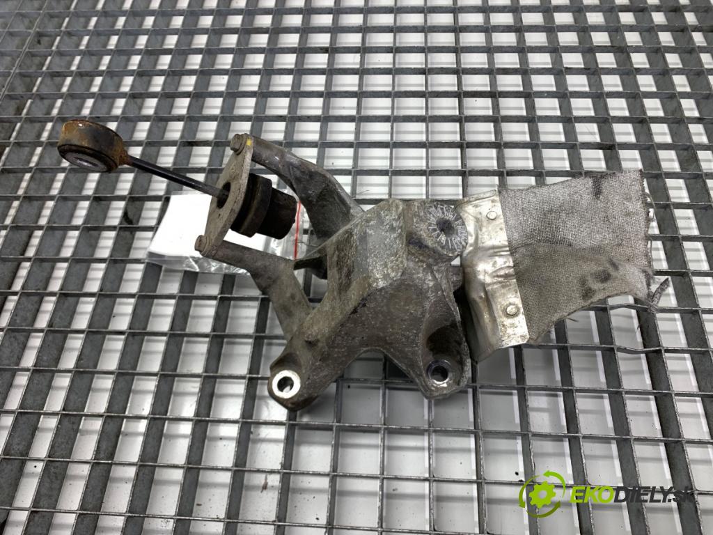 AUDI Q8 SUV 2018 210 kW 50 TDI Mild Hybrid quattro 2967 Držiak Motor 4M0199869AL