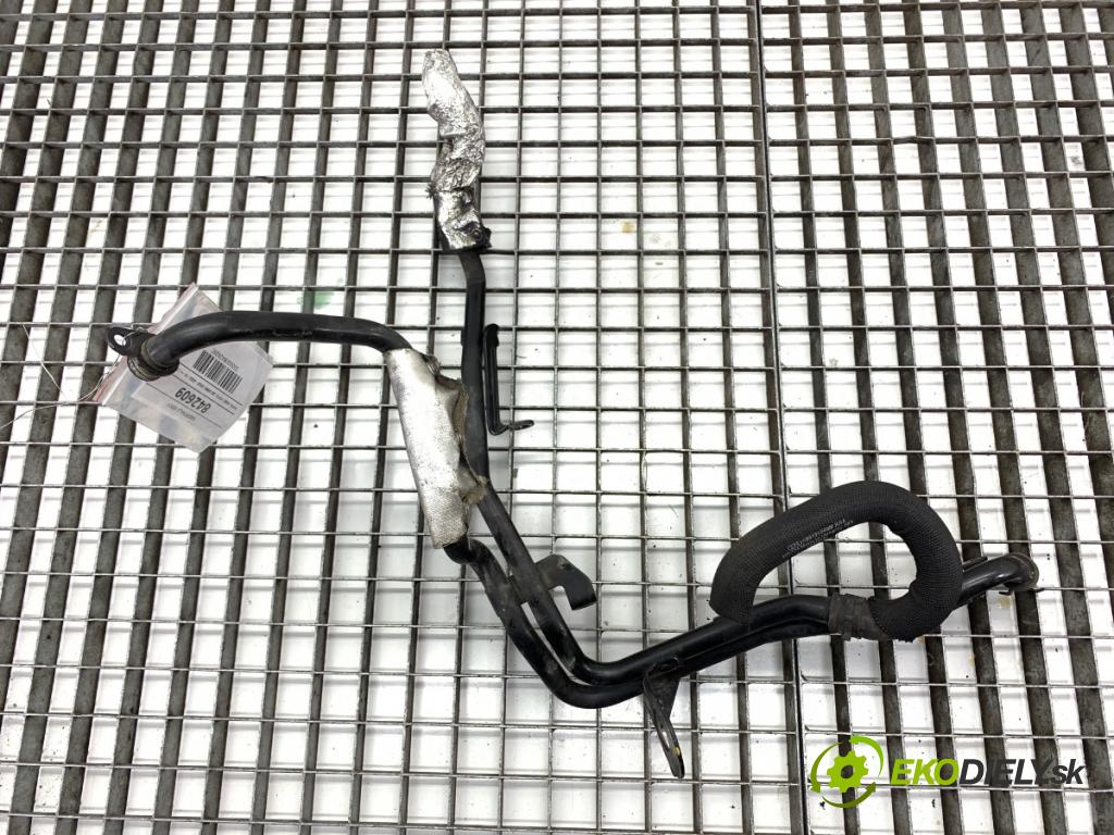 AUDI Q8 SUV 2018 210 kW 50 TDI Mild Hybrid quattro 2967 rozdělovač vody 059121449M